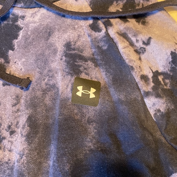 Men’s Under Armour Hoodie - Picture 4 of 8